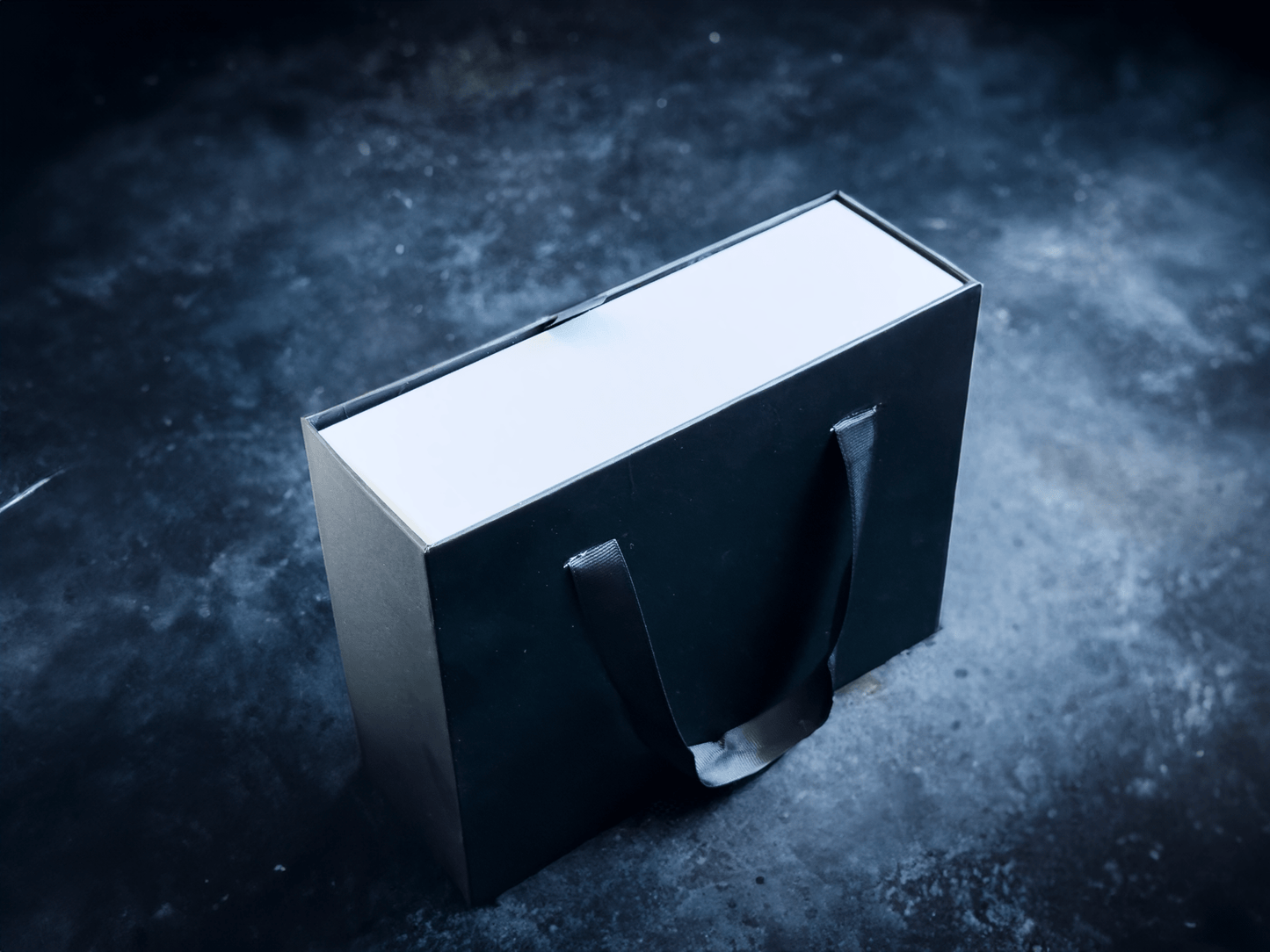 Луксозна подаръчна кутия